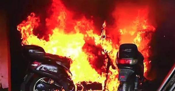 部落冲突汽艇爆炸原因是什么？如何避免？