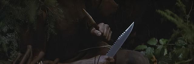 追寻战斗的热血——以游戏《猪兰博像第一滴血》为主题的战斗心态探究（揭示战斗中的勇气与智慧）